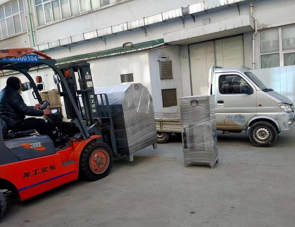 許昌智工中型電磁炒貨機(jī)裝車發(fā)貨開封 許昌智工中型電磁炒貨機(jī)裝車發(fā)貨開封