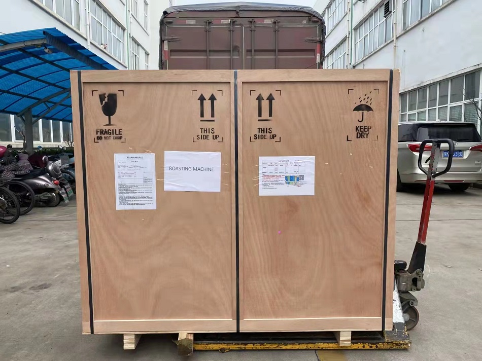 許昌智工小型多功能電磁炒貨機裝車發貨迪拜 許昌智工小型多功能電磁炒貨機裝車發貨迪拜